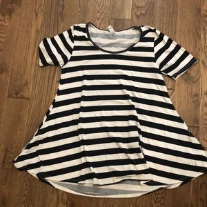 Lularoe shirt